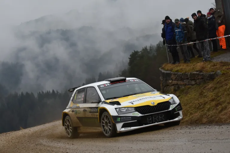 Lengauer szoros csatában vezet, László Martin 10. az „osztrák Montén”