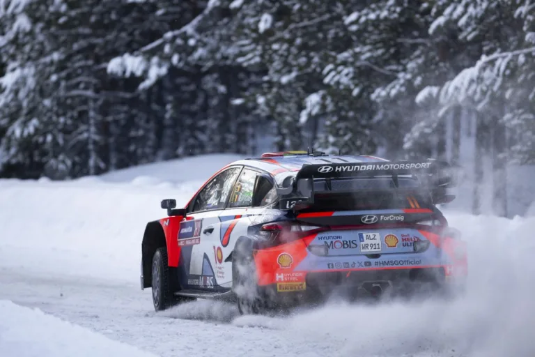 Neuville: Elégedetten zárhattuk a Svéd Rallyt