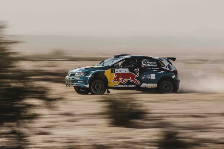 Ostberg hét szakaszból hatot megnyert, de Al-Attiyah vezet az első nap végén Katarban
