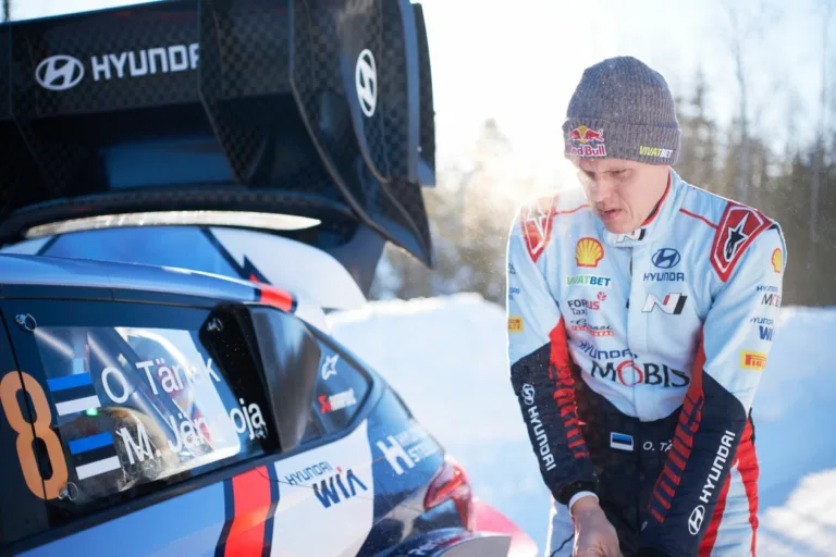 Tanak: Innen csak felfelé vezethet az út