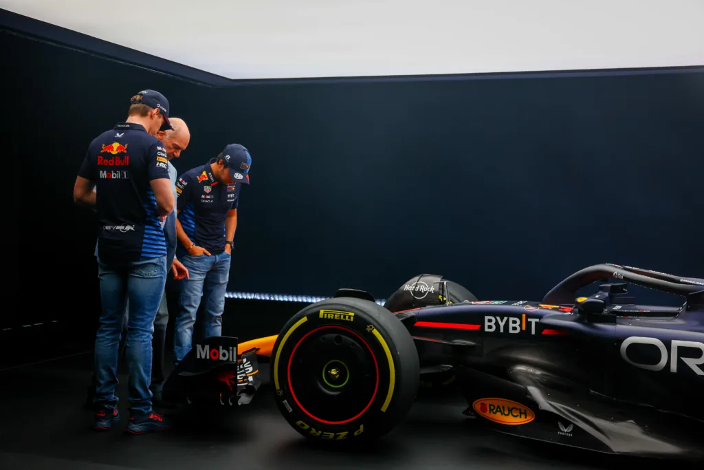 Max Verstappen, Adrian Newey, Sergio Pérez, Red Bull RB20