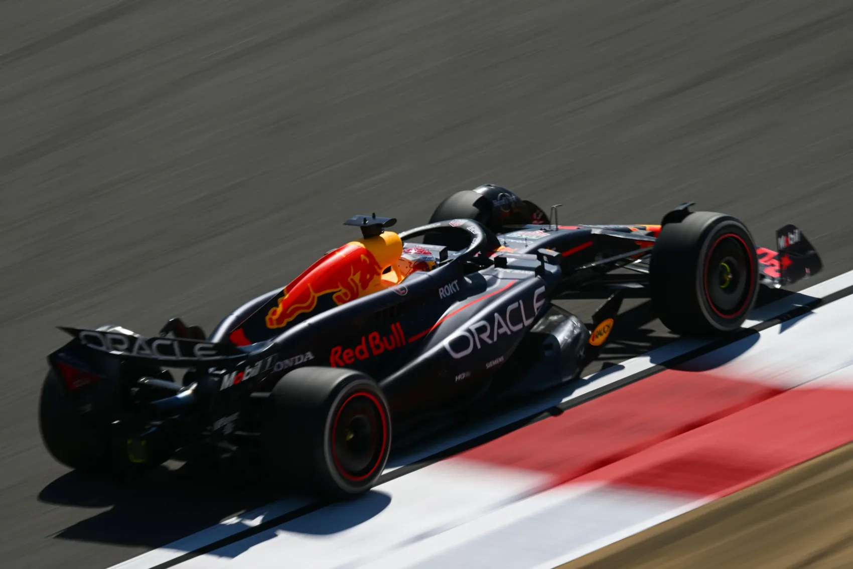 Forma-1, Max Verstappen, Red Bull, Bahrein teszt 2024, 1. nap