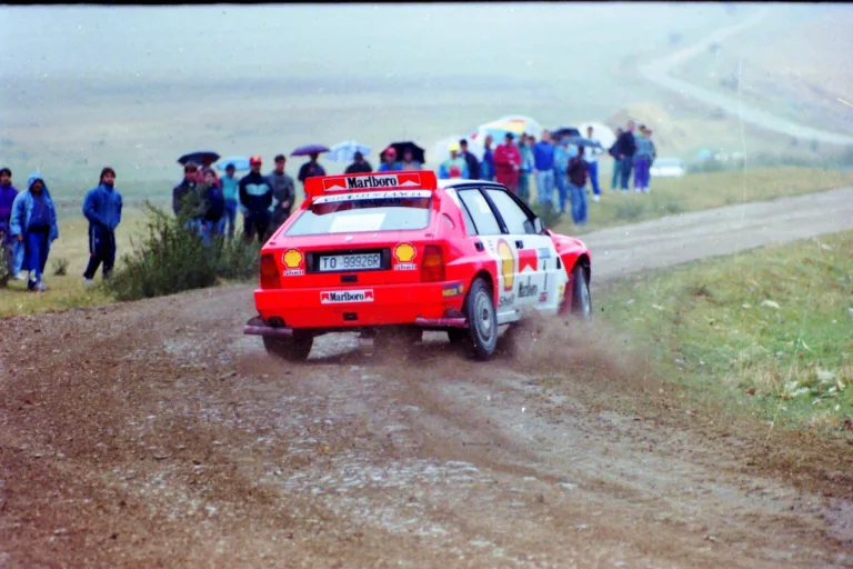 Ranga László szárnyalt, majd autót tört, de így is megnyerte az 1993-as Esztergom Rallyt és a bajnoki címet 