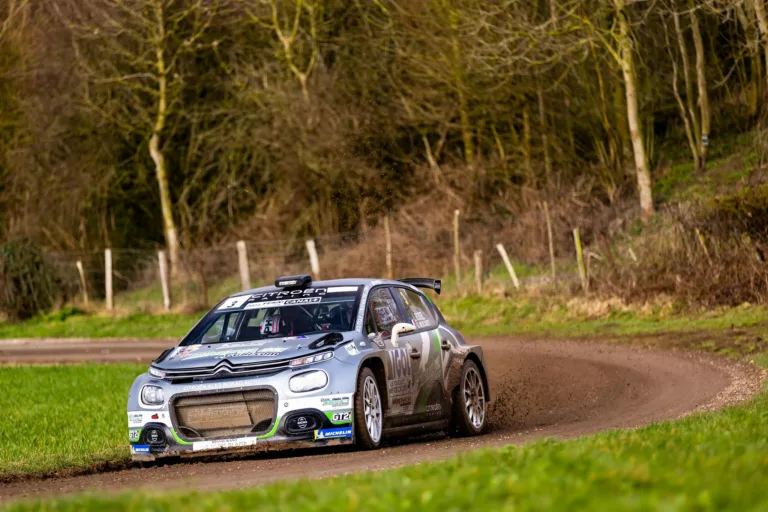 Léo Rossel esélyt sem adott Yoann Bonatonak a francia szezonnyitón