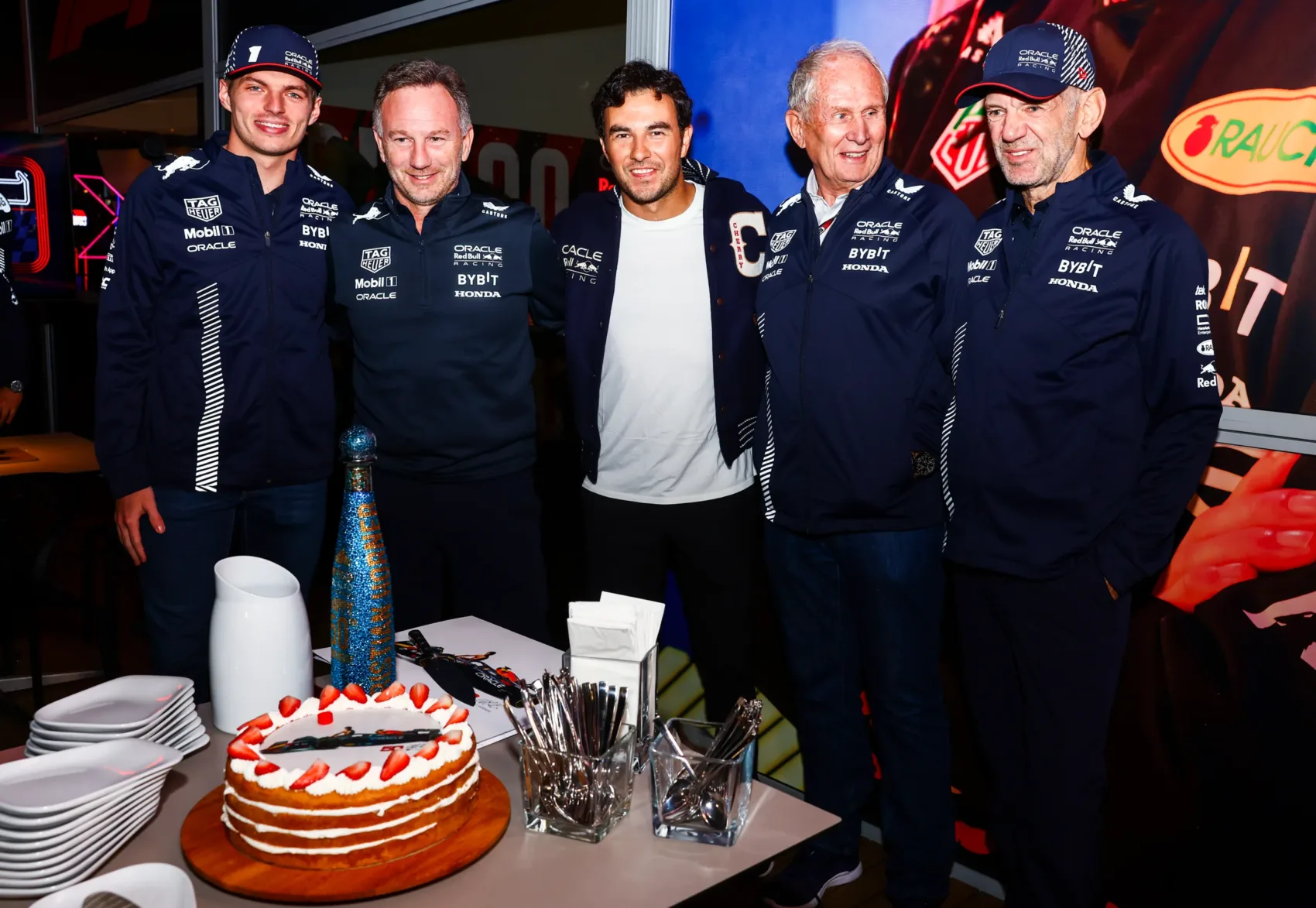 Max Verstappen, Christian Horner, Sergio Pérez, Helmut Marko, Adrian Newey, Red Bull, Las Vegas-i Nagydíj
