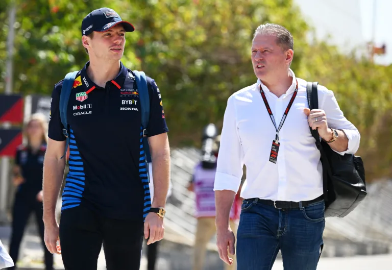 Jos Verstappen balhé helyett most ralizott, és a fiához hasonlóan leigázta a mezőnyt