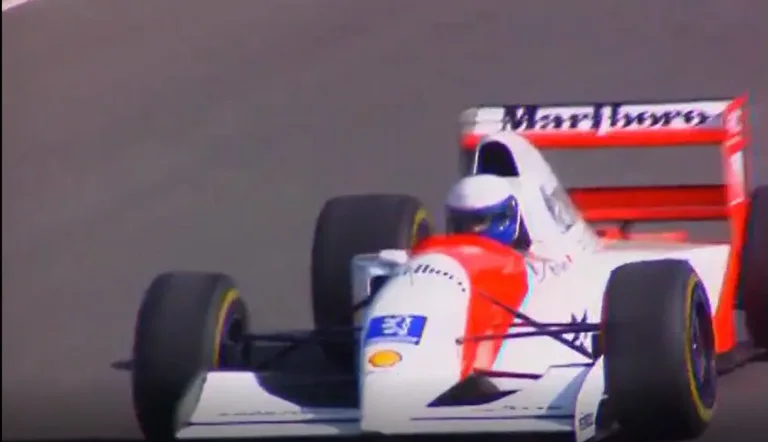 Senna hiába könyörgött neki, Prost 30 éve a mai napon bejelentette, hogy vége