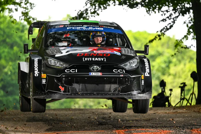 Adok-kapok a Horvát Rallyn Neuville és Evans között