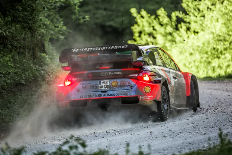 Ismét nem sokáig örülhetett a vezetésnek Evans, Neuville válaszolt a Horvát Rallyn 