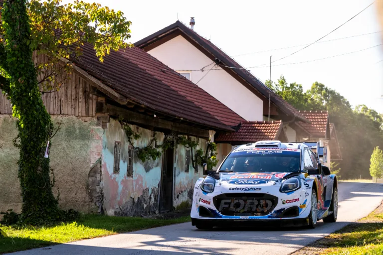 Fourmaux kezdett leggyorsabban szombaton, ismét Neuville vezet a Horvát Rallyn