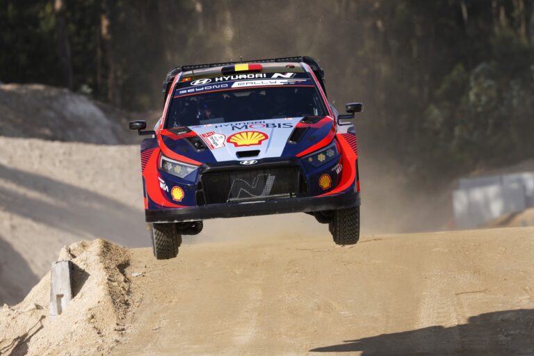 Neuville szerint probléma lehet, hogy nem Szardínián készültek az olasz WRC-futamra