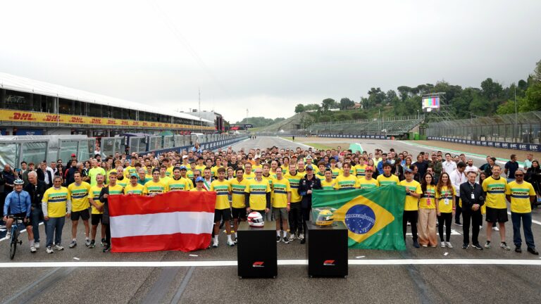 Kiderült, Verstappen miért nem viselt Senna-pólót a brazil pilóta megemlékezésén