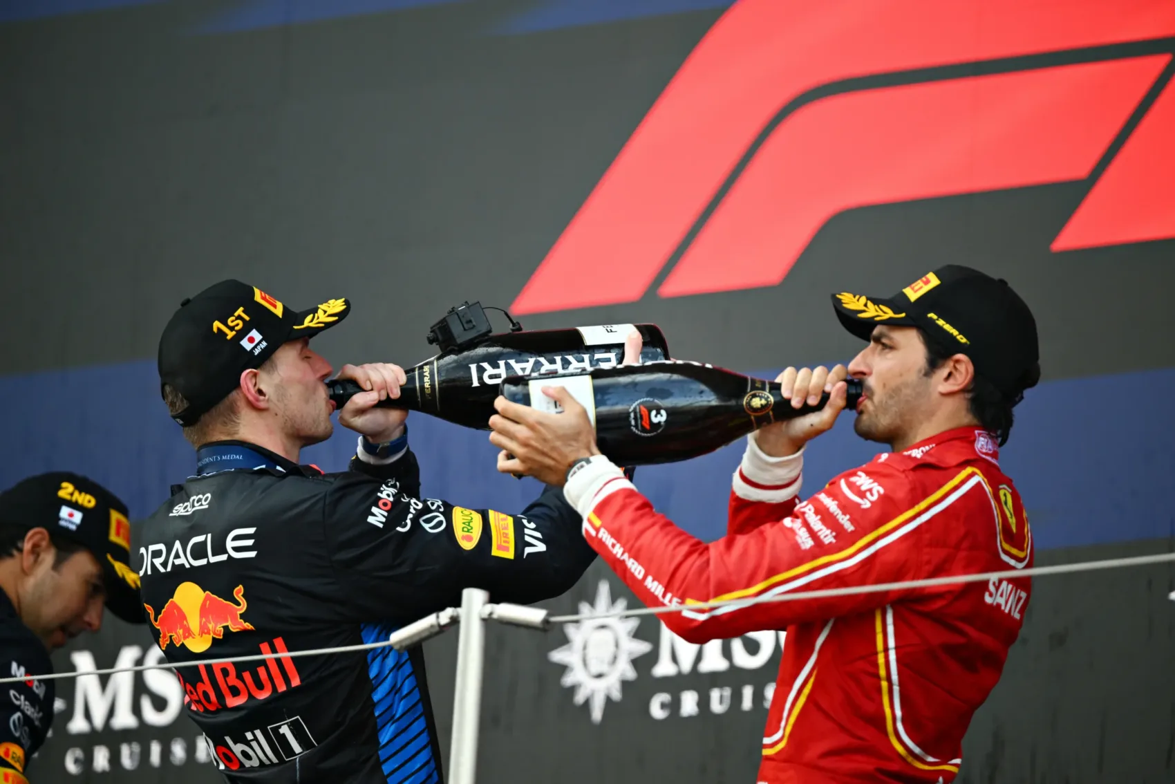 Forma-1, Max Verstappen, Carlos Sainz, Sergio Pérez, Japán Nagydíj 2024, futam, dobogó