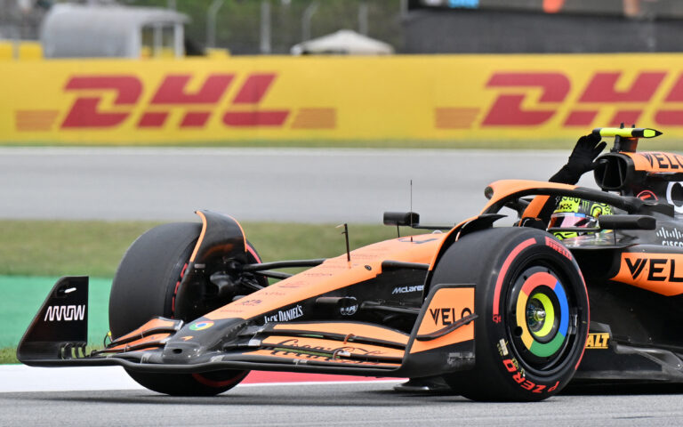 A kigyulladt motorhome után ünnepelhetett a McLaren, Norris pole-t szerzett Barcelonában