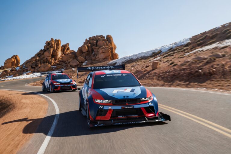 687 lóerős autóval indul a Pikes Peak-en Dani Sordo – magyar indulóval is meg kell küzdenie