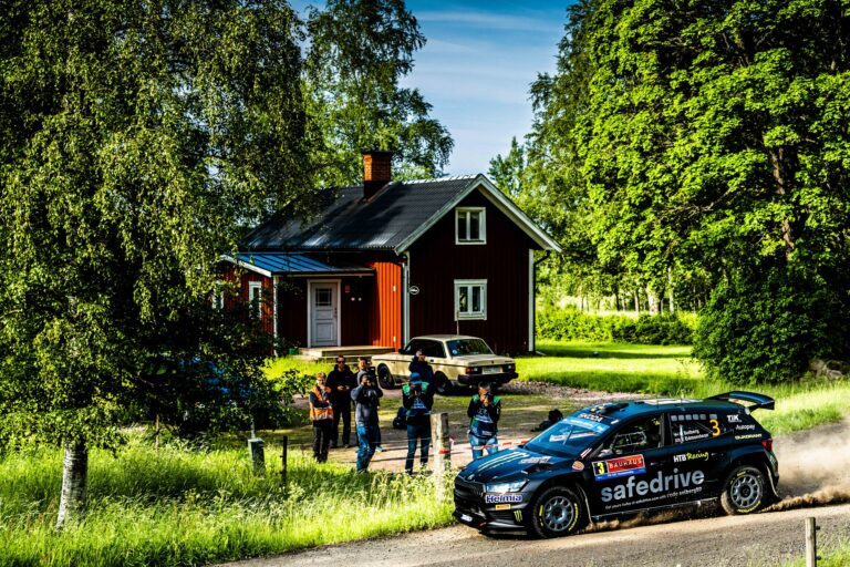 Oliver Solberg nyerte a Skandináv Rallyt, óriási fordulatok a Power Stage-en