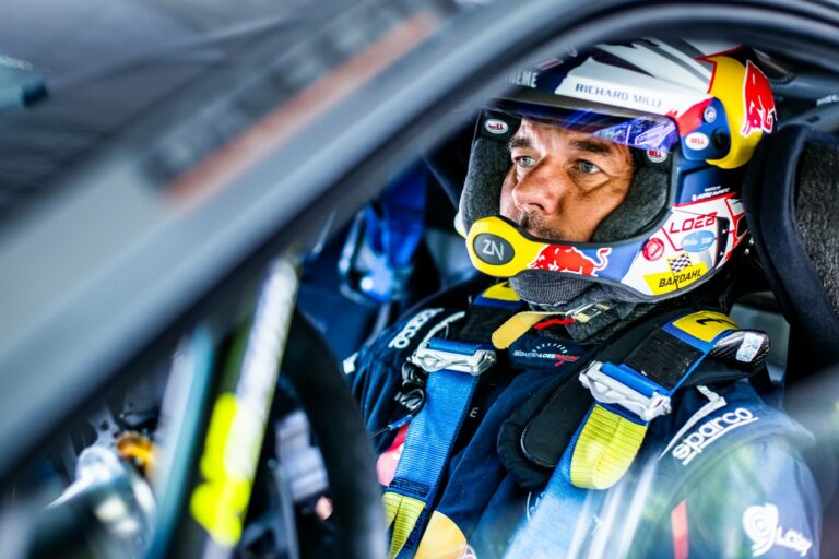 Loeb szeptemberben a rallysport egyik ikonikus autójával áll rajthoz Franciaországban