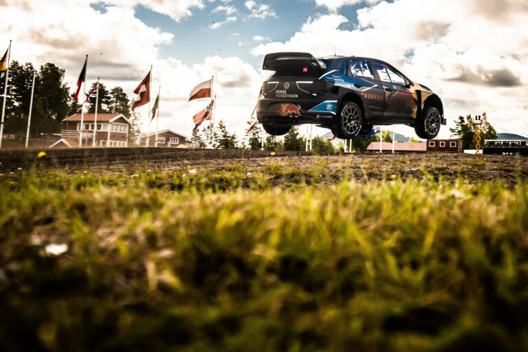 Kristoffersson nyert, Benyó jól kezdett Svédországban