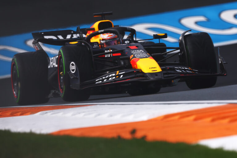 Verstappen egy haszontalan edzésben is bajba keverte magát