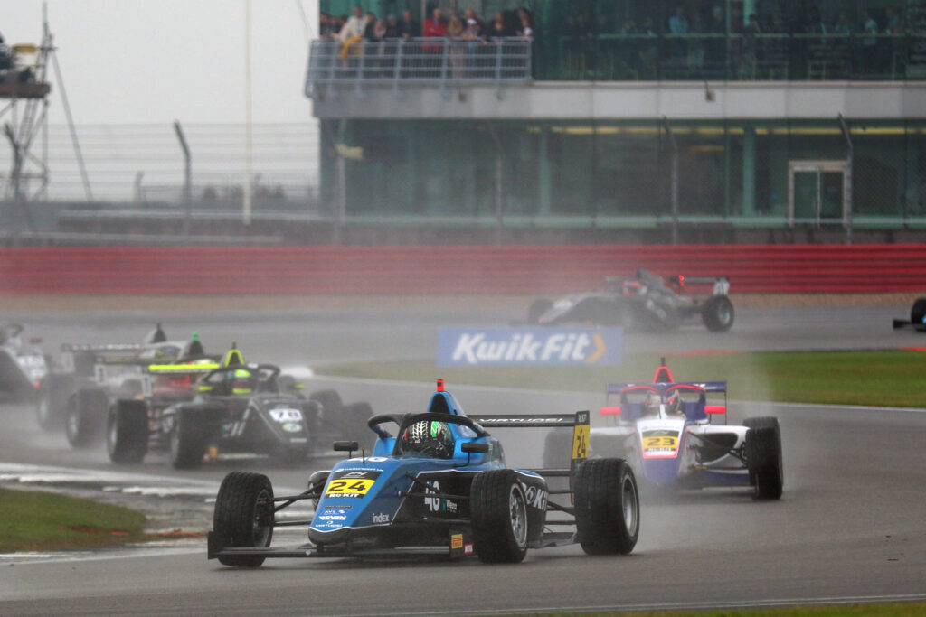 Molnár Martin, Silverstone, Virtuosi Racing