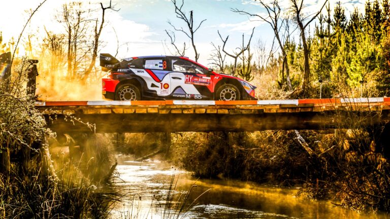 Tänak négy tizeddel vezet Evans előtt a Chile Rally első napja után