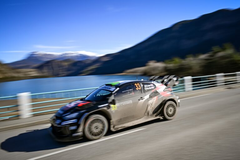 Evans növelte előnyét a Monte első péntek délutáni szakaszán, Neuville és Tanak is versenyben maradt