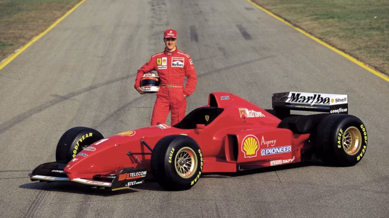 Hamilton és Schumacher ferraris bemutatkozása hasonló, de mégis nagyon más
