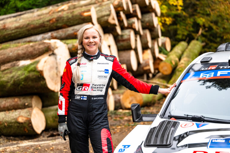 A váratlanul leváltott navigátor szeretne visszatérni a WRC-be