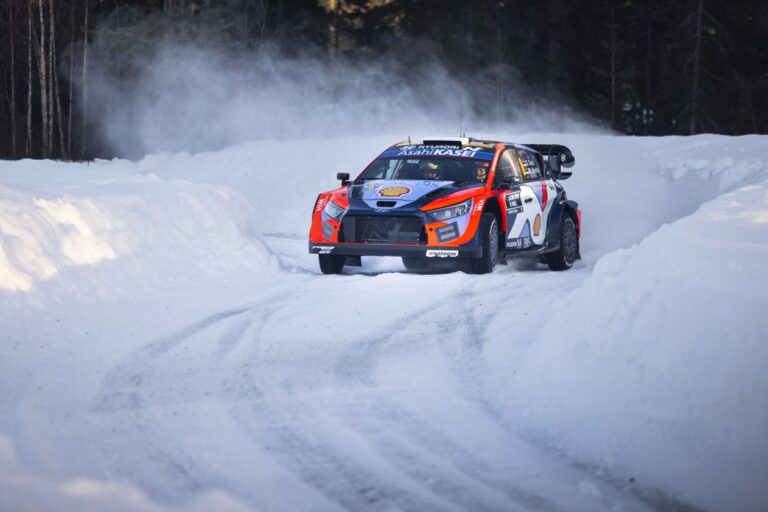 Tanak elárulta, rejtélyes problémával küzdött a Svéd Rallyn szombaton