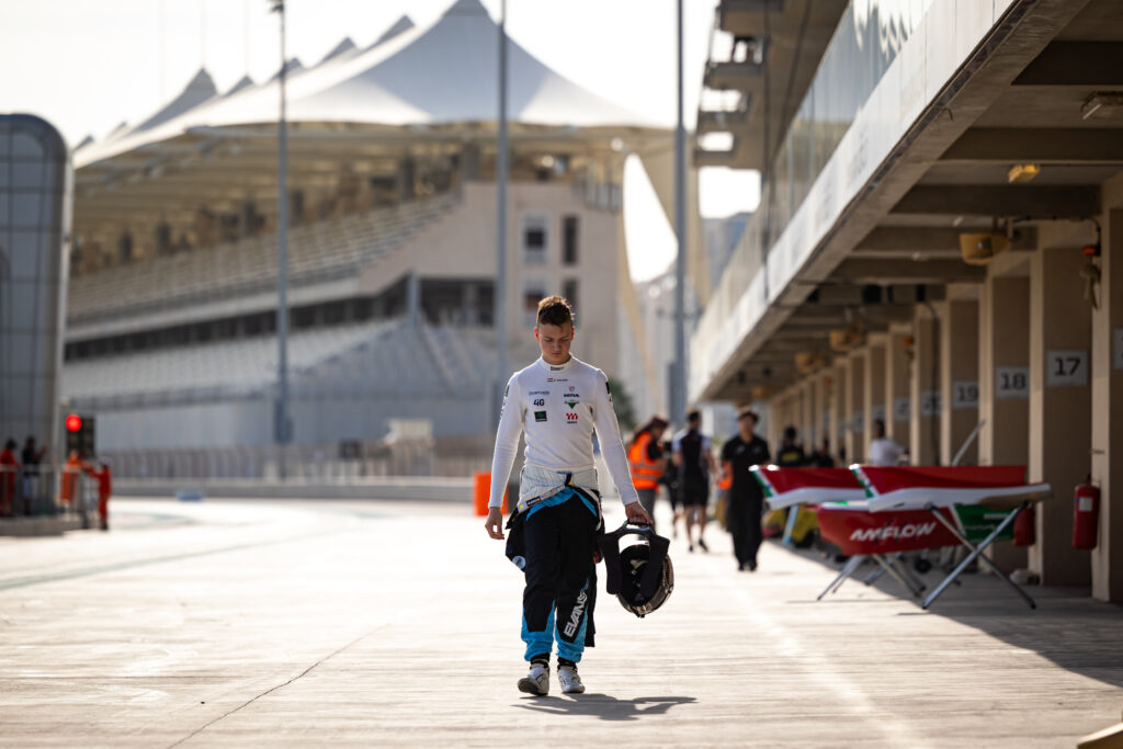 Molnár Martin, F4 Middle East Championship, Abu-Dzabi