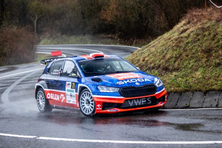 Szinte egy teljes szezon alatt sincs annyi látványos jelenet, mint amennyi az Orfű Rallyn volt (videó)