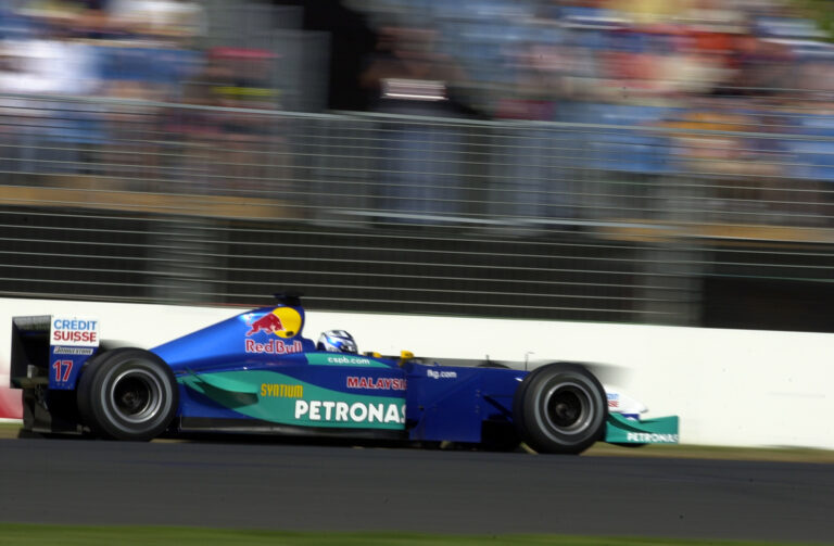 Történelem a halál árnyékában – így indult Räikkönen és Alonso F1-es pályafutása