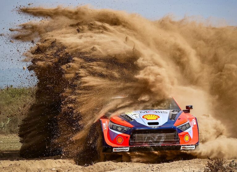 Fourmaux büntetése ellen tiltakoznak a versenyzők a Szafari Rallyn