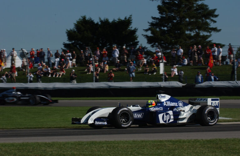 Így térhetnének vissza már néhány éven belül az F1-be a V10-es motorok