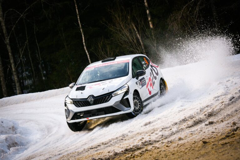 Jogosítvány nélkül versenyzett a fiatalkorú török pilóta, kizárták a Sierra Morena Rallyn