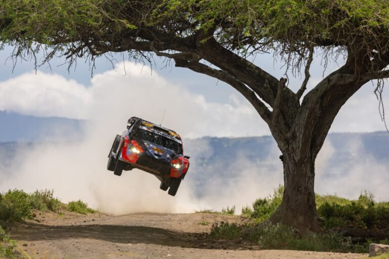 Tanak még nem látja lefutottnak a WRC-szezont