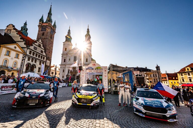 Végletekig kiélezett csatában, egy hajszállal Simon Wagner nyerte a cseh szezonnyitót