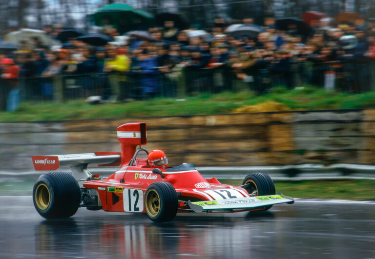 A halál szele érintette meg a Niki Lauda első győzelmét hozó madridi futamot