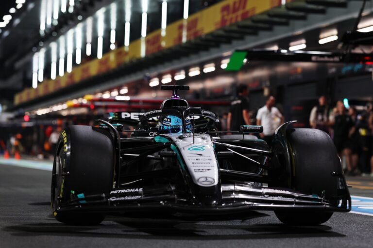 Ha nevetségessé is válik az F1, idén már akkor sem változtatna szabályt a Mercedes