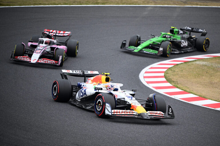 Kidobták az F1 egyik nagy problémáját az ajtón, ám mostanra visszamászott az ablakon