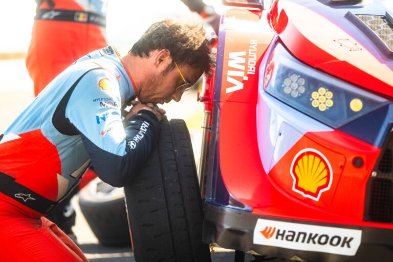 A csalódott Neuville határozott kérést fogalmazott meg