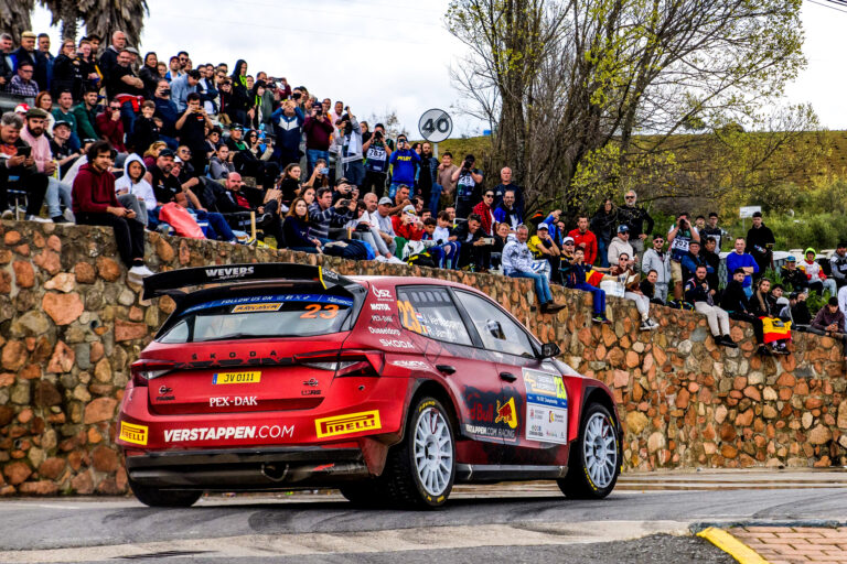 Drámai vasárnap reggel, Hadik közel a pontszerzéshez Spanyolországban