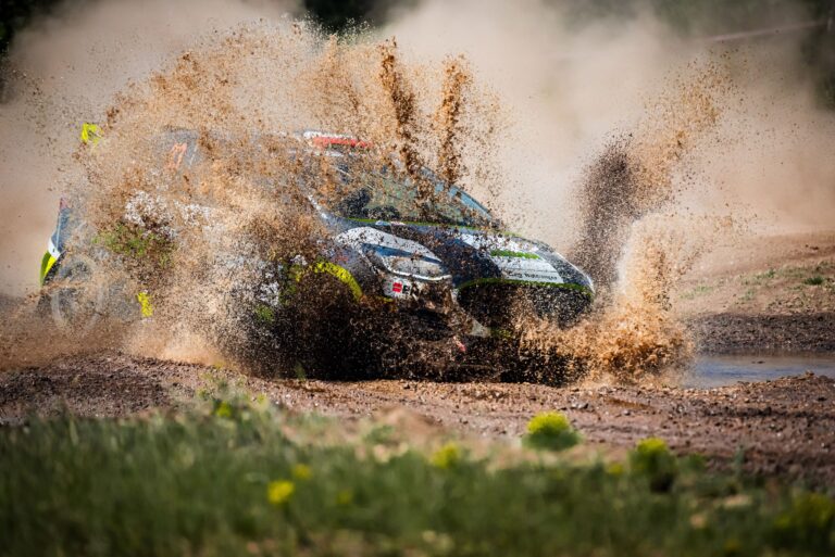 Videókon a 2025-ös Rally Hungary minden drámai pillanata!