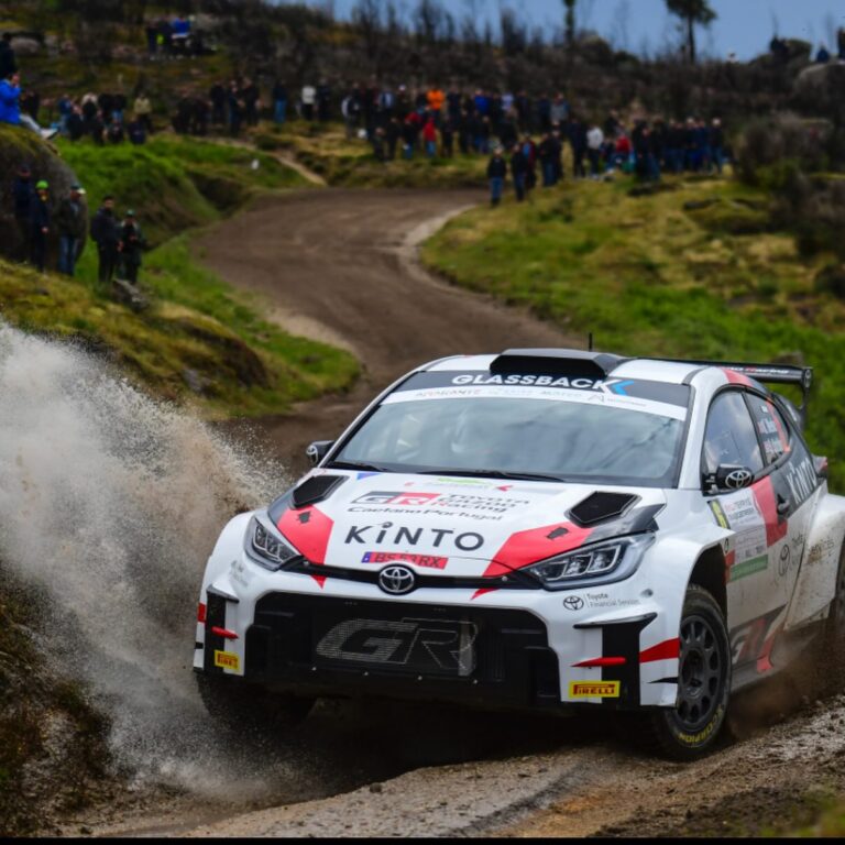 Meeke és Sordo a WRC2-es versenyzők előtt a portugál bajnokin