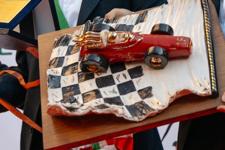 A Ferrari tragikus sorsú pilótájáról elnevezett díjban részesült a McLaren versenyzője