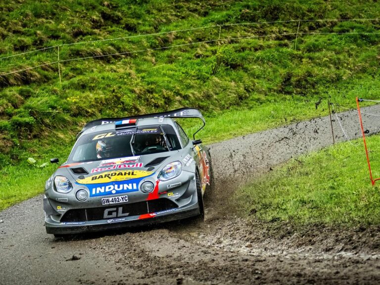 Sébastien Loeb ismét győzelemre vezette az Alpine-t