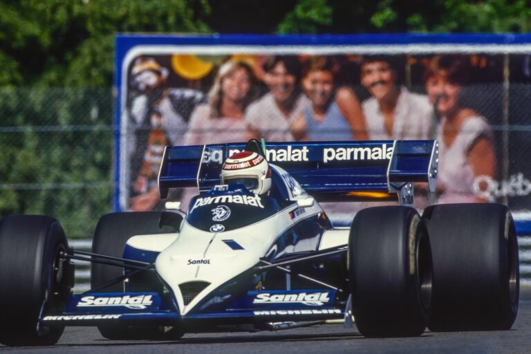 Piquet a leégett talpa okozta hatalmas kínok között is nyert, majd mezítláb állt fel a dobogóra