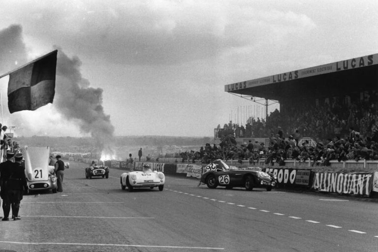 Lefejezett szurkolók és több mint nyolcvan halott – 70 éve történt az autósport legnagyobb tragédiája