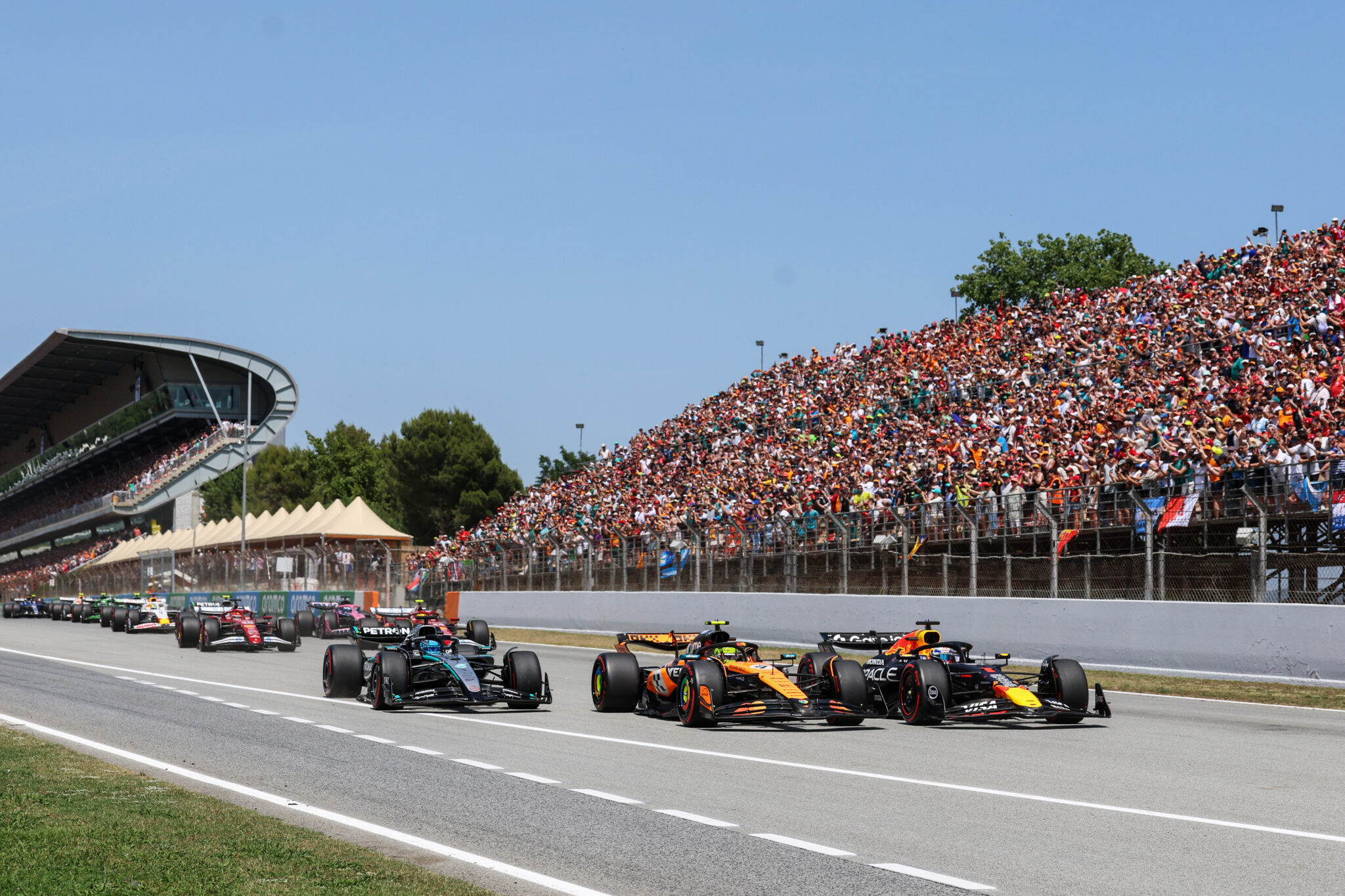 Verstappen, Norris, Russell, Spanyol Nagydíj, rajt