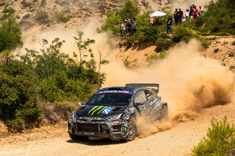 Oliver Solberg első görög győzelmével a WRC2 élére állt